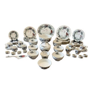 70-Piece Lenox Winter Greetings Holiday China Service – Estate Collection With Serving Pieces – Ivory Porcelain & 24k Gold For Sale