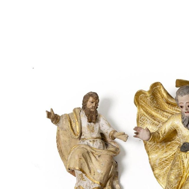 Sacred Art - 7 Nativity Scene Figures - 18th Century. Portuguese, 18th century; in polychrome and gilded clay. Dimensions:...