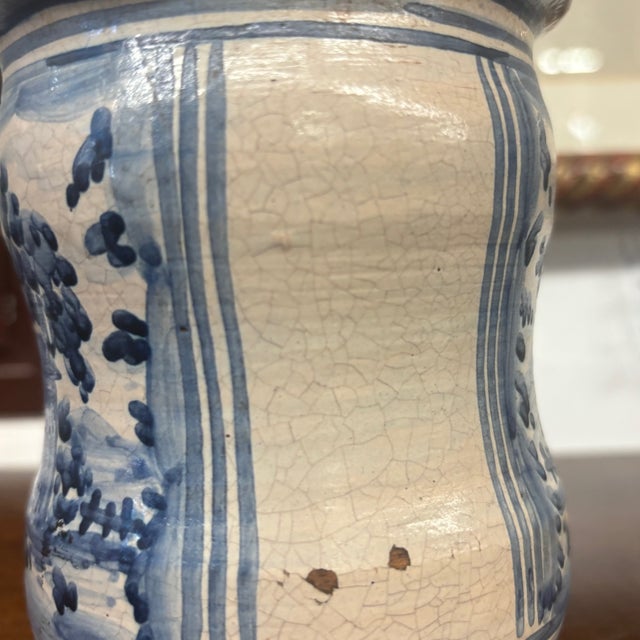 Ceramic Antique Albarello Pharmacy Jar with Coat of Arms and Crown, 1700 For Sale - Image 7 of 14