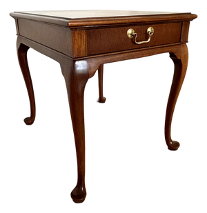 Vintage 1992 Hickory Chair Mahogany Queen Anne Side Table