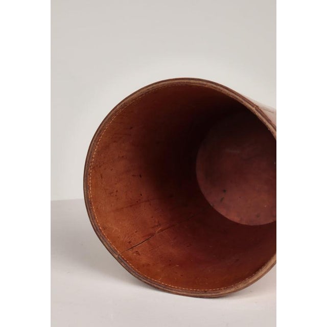 Metal Paper Basket in Patinated Saddle Leather and Brass attributed to Carl Auböck, 1950s For Sale - Image 7 of 11