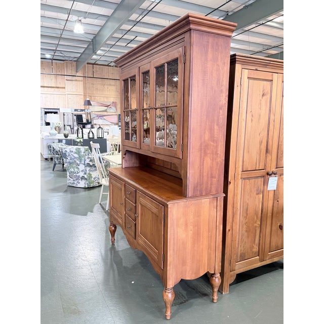 Traditional Ethan Allen Country Crossings Maple China Cabinet Hutch For Sale - Image 3 of 12