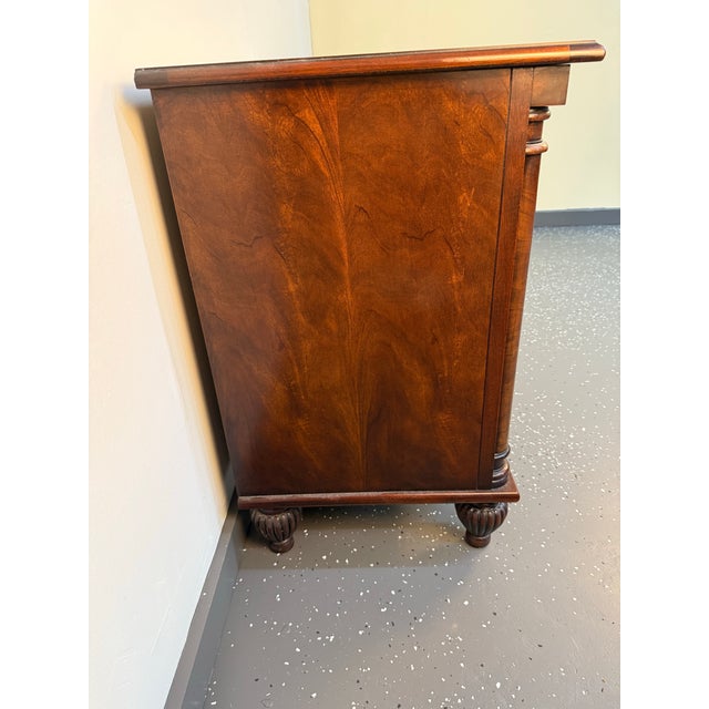 1980s 1980s Henredon Historic Nachez Collection Crotch Mahogany Bachelors Chest For Sale - Image 5 of 11