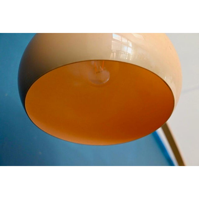 Cream Italian Space Age Arc Floor Lamp in Marble and Gilt Aluminium, 1970s For Sale - Image 8 of 18