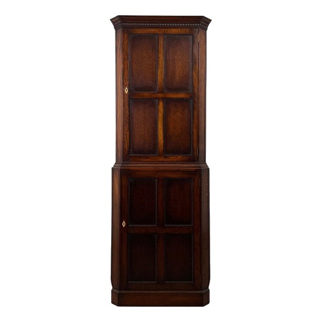 Edwardian English Oak Corner Cabinet, 1910 For Sale