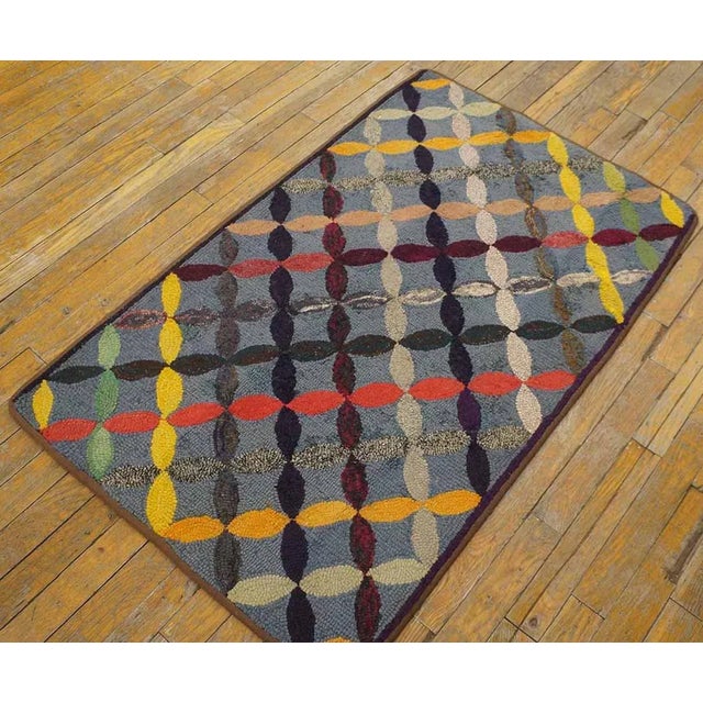 1930s American Hooked Rug ( 2' 4'' x 3' 7'' - 72 x 110 cm ) General Rug Type: North & South American Specific Rug Type:...