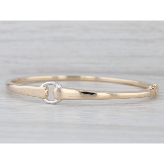 2010s Audry Rose 2-Toned Buckle Bangle Bracelet 14k Yellow White Gold 7.5" For Sale - Image 5 of 8