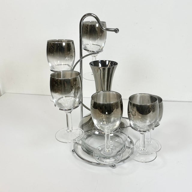 Contemporary 1950s Vintage Hollywood Regency Dorothy Thorpe Attrb. Wine Glasses & Carafe, Stairway Caddy - Set of 8 For Sale - Image 3 of 14