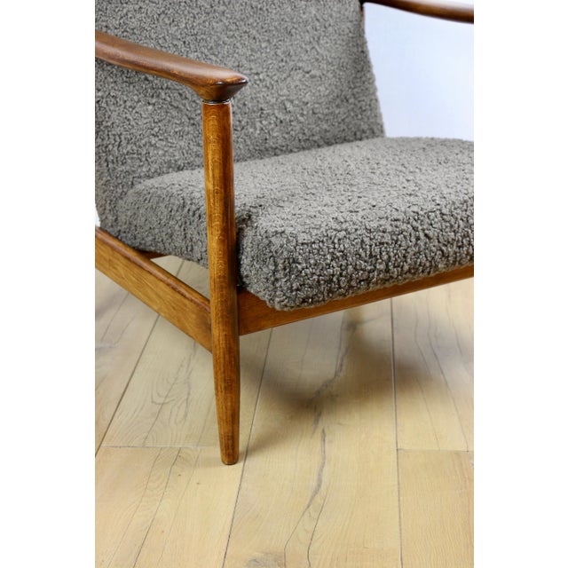 GFM-142 Armchair in Brown-Chocolate Thick Boucle by Edmund Homa, 1970 For Sale - Image 10 of 12