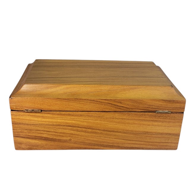 Late 19th Century Blonde Mahogany Lidded Box For Sale - Image 9 of 10