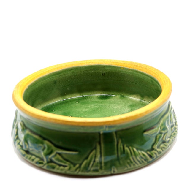 Art Deco 1930s Art Deco Green Glazed Hunting Dog Stoneware Pet Bowl Attributed to McCoy or RRP Co. For Sale - Image 3 of 9
