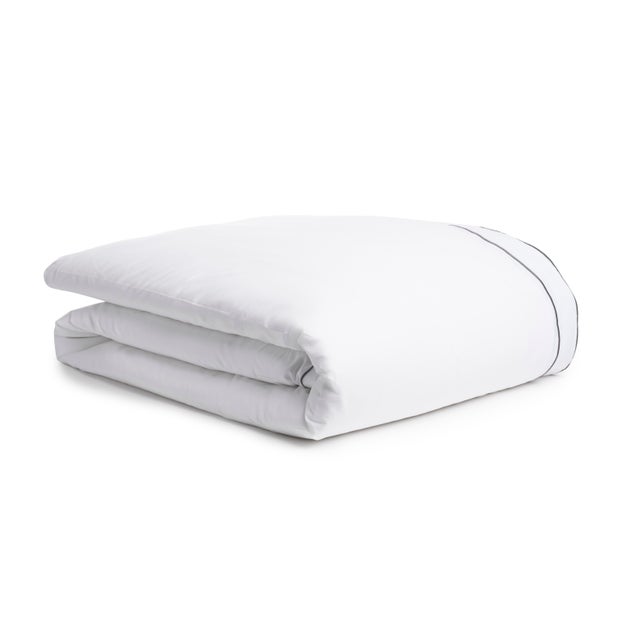 Contemporary Salerno Bedding King Duvet Cover in White/Grey For Sale - Image 3 of 5