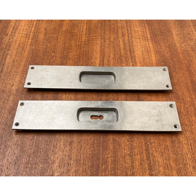 1920s Minimalist Sliding Door Mounting Handles, Germany, 1920s, Set of 2 For Sale - Image 5 of 12