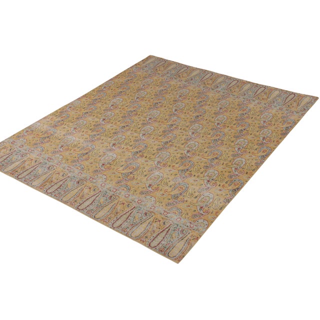 This 10x14 rug design is an exciting new addition to the Homage Collection by Rug & Kilim—an encyclopedia of styles...