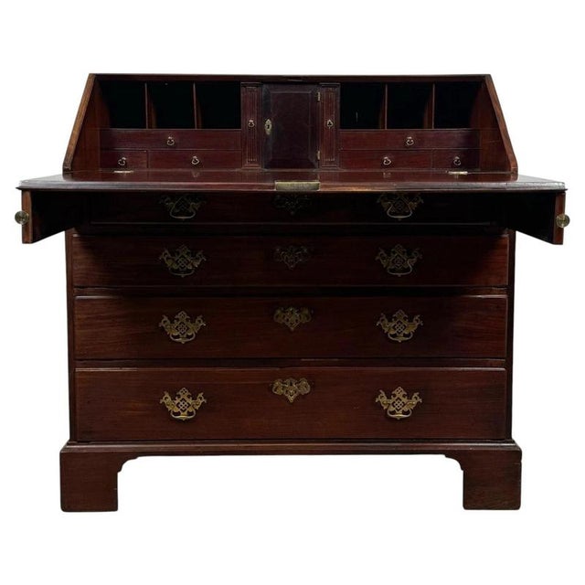 18th Century Georgian Mahogany Bureau, England For Sale - Image 3 of 12