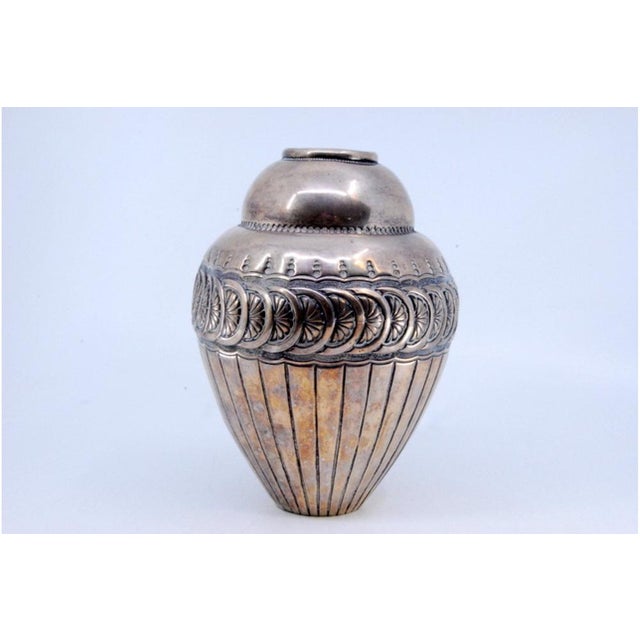 Round Pot in Gummed Silver with Reliefs and Top Stripes, in Good conditions. Designed 1920 to 1949