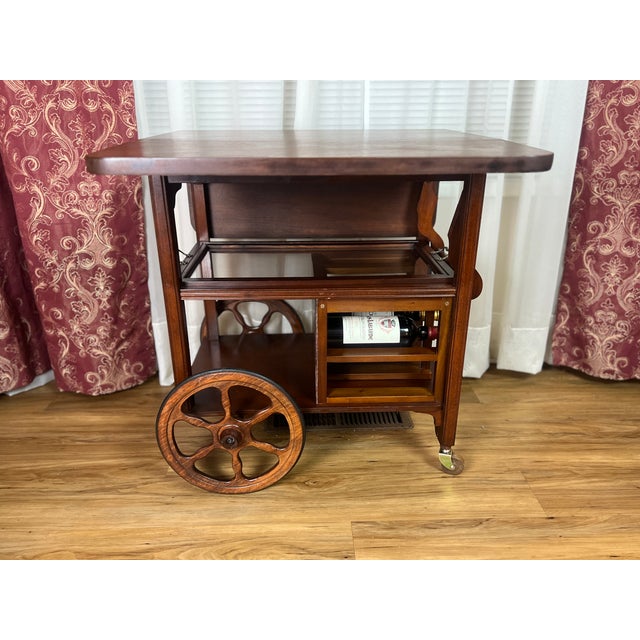Early 20th-Century Mahogany Serving Trolley With Drop-Leaf Top and Glass Tray For Sale In Portland, OR - Image 6 of 11