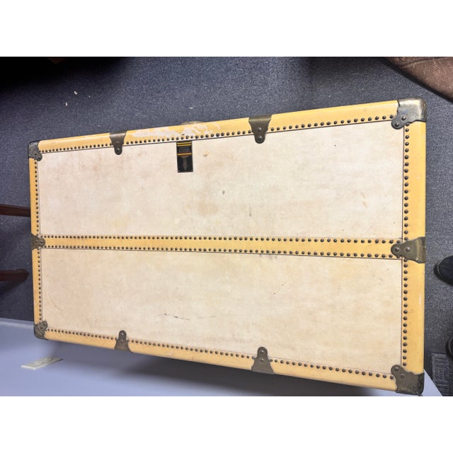 Early 20th Century Oshkosh Wardrobe Steamer Trunk With Original Interior & Diamond Inlay For Sale - Image 4 of 12