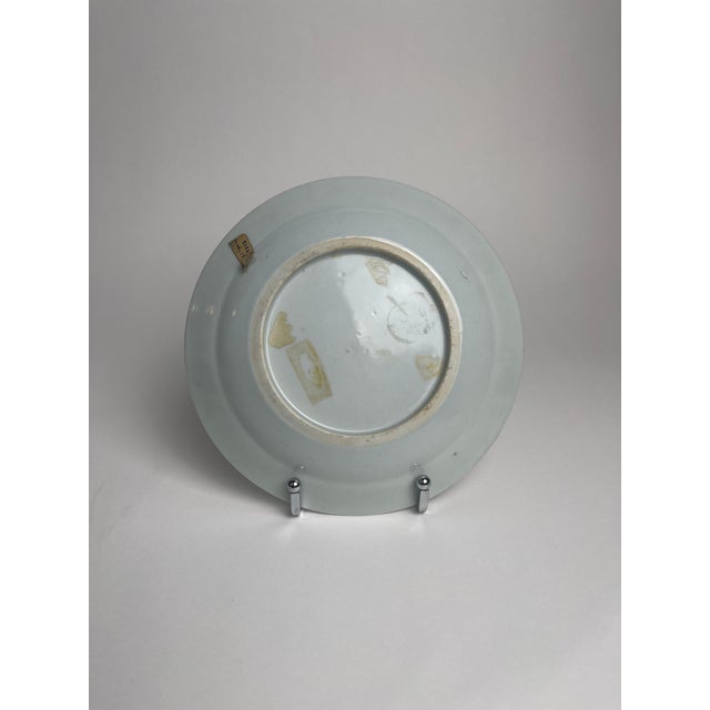 Pair of 18th Century Chinese Export Eagle Plates - Hemingway Family For Sale - Image 10 of 11