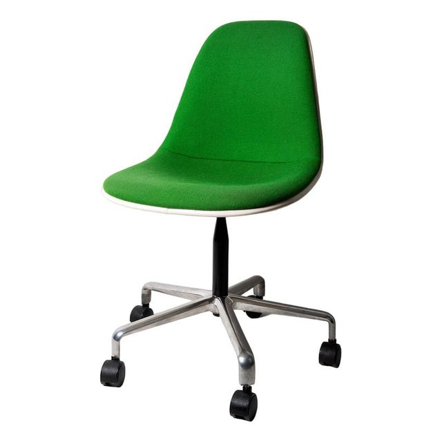 Green Fiberglass PSC Chair by Eames for Herman Miller, 1960s For Sale - Image 8 of 8