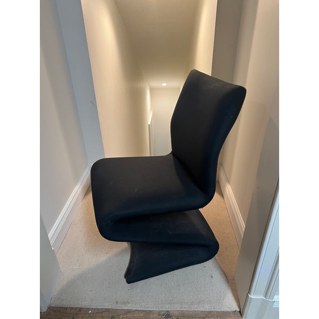 Set of Eight Mid Century Modern Zig Zag Dining Chairs For Sale In New York - Image 6 of 6