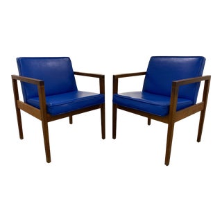 George Nelson for Herman Miller Leather Armchairs - a Pair For Sale