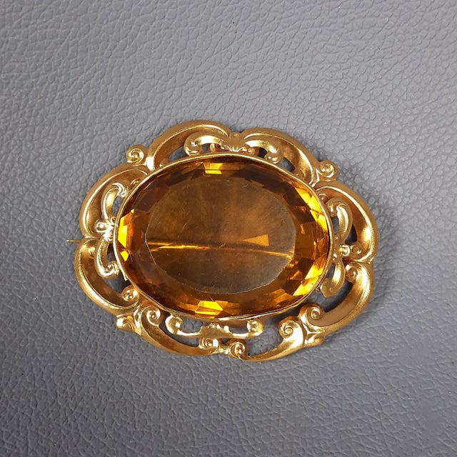 Antique Victorian Pinchbeck Brooch, 1890s For Sale - Image 11 of 11