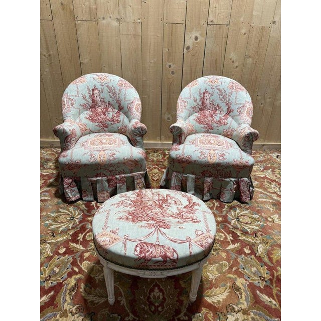 Set of Napoleon III toile De Jouy Armchairs and Ottoman, Set of 3 For Sale - Image 4 of 8