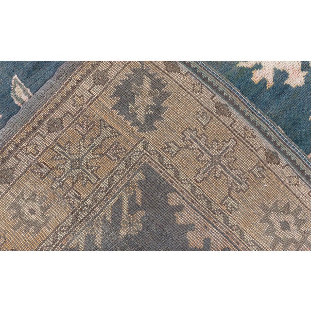 Early 20th Century Turkish Oushak Rug For Sale In New York - Image 6 of 8