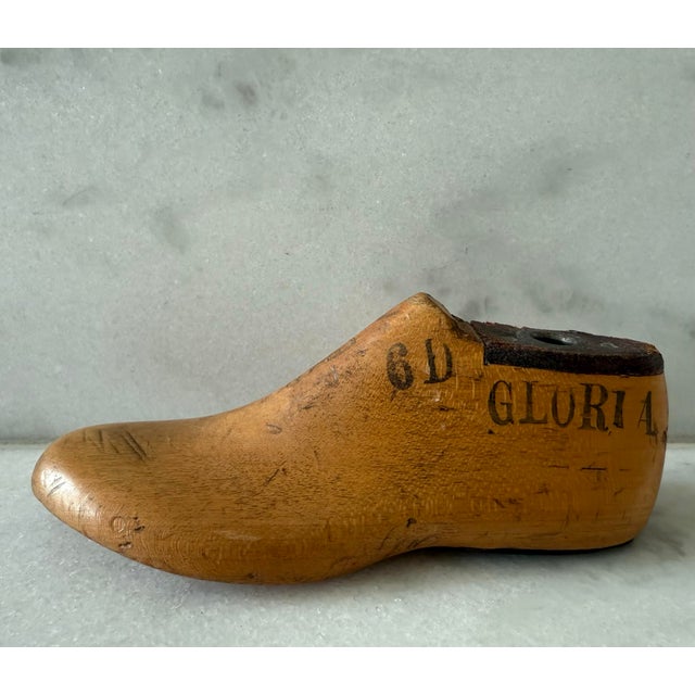 Pair of Vintage Wooden Shoe Forms or Shoe Lasts For Sale In Austin - Image 6 of 10