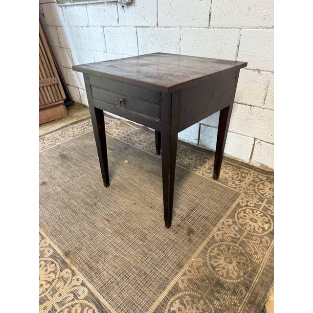 Antique Late 18th -19th Century Federal Style End Side Table For Sale - Image 4 of 11