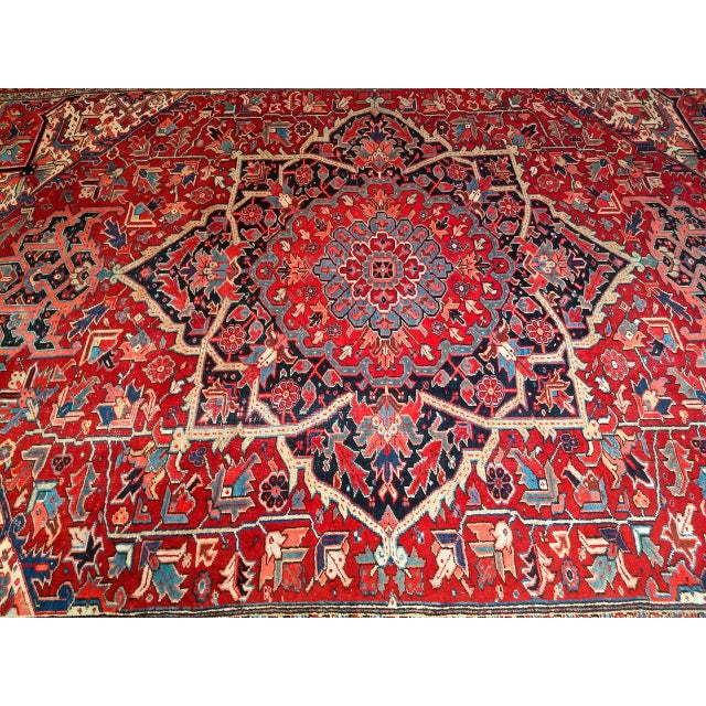 Red Vintage Persian Heriz Serapi Rug, Wool Pile, Geometric Design, 1920s For Sale - Image 8 of 11