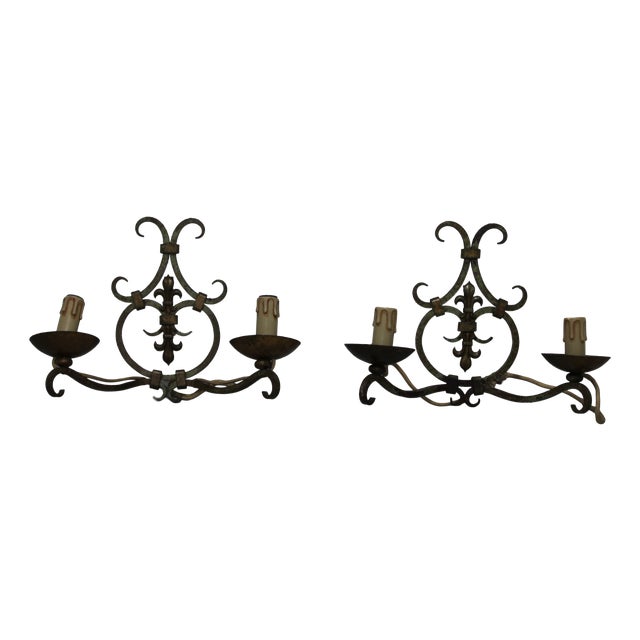 Vintage Royal Lily Decor Wall Lamps, 1950s, Set of 2 For Sale