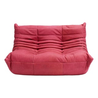Ligne Roset Togo Sofa Loveseat – Fuchsia Reupholstered Natural Leather For Sale