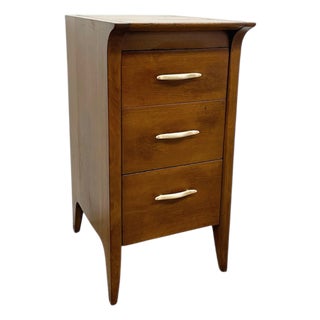 1970s Mid-Century Modern Drexel Three-Drawer Nightstand / Side Chest With Curved Sides For Sale