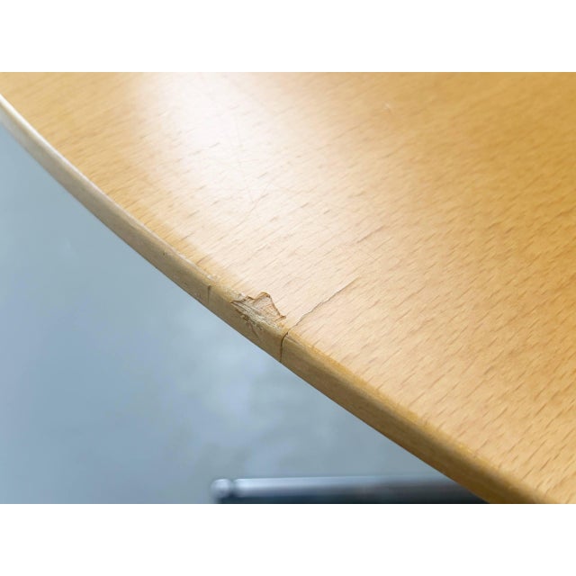 Classic Adjustable Usm Kitos Round Table in Beech from Usm Haller, 1990s For Sale - Image 6 of 14