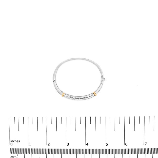 Early 21st Century 14K Two-Toned Gold Princess Cut Diamond Fashion Bangle (1 cttw, H-I Color, SI1-SI2 Clarity) For Sale - Image 5 of 5