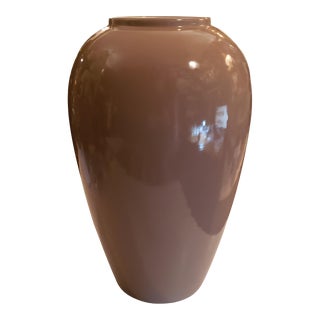 1950s Art Deco Taupe or Beige Tall Gloss Finish Haegar Vase For Sale