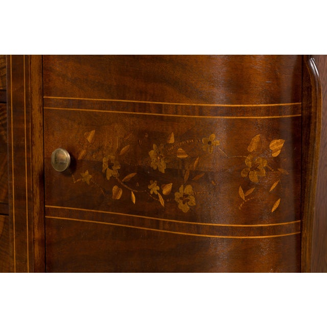 1930s French Art Deco Walnut Commode With Floral Marquetry For Sale - Image 12 of 17