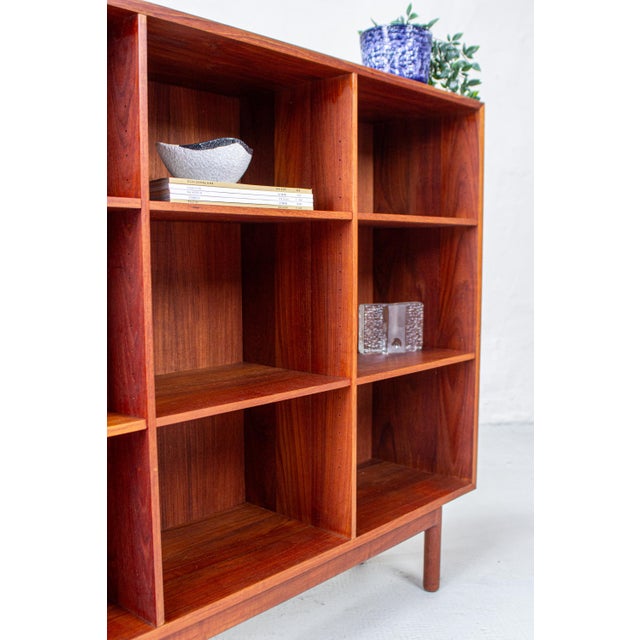 Vintage Danish Teak Bookcase by Peter Hvidt, 1960s For Sale - Image 12 of 18