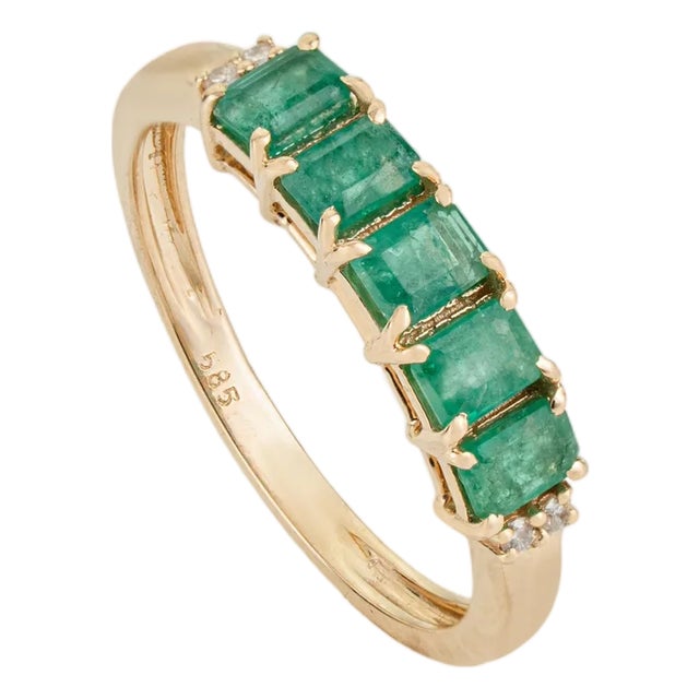 Five-Stone Natural Emerald Band Ring Size 6.5 With Diamond Accents in 14k Yellow Gold For Sale