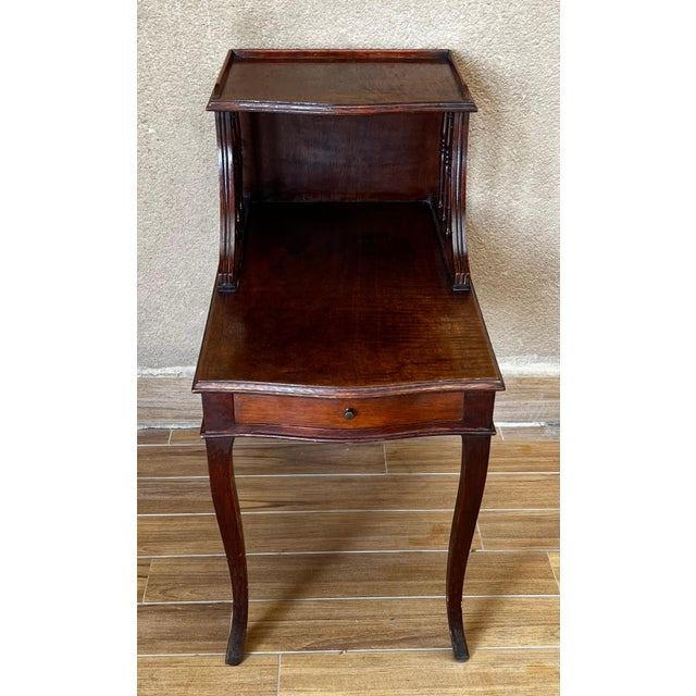 Pair of Early 20th Century Louis XV Two Tier Walnut Nightstands Bedside Tables For Sale In Miami - Image 6 of 18