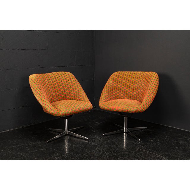 Red Vintage Swivel Lounge Chairs, 1970s, Set of 2 For Sale - Image 8 of 18