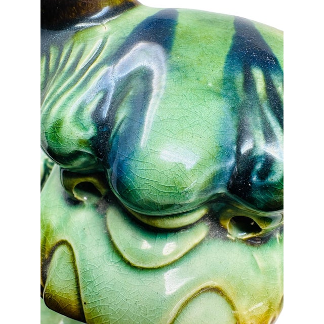 Grandmillennial 12” Mid-Century Japanese Shishi Foo Dogs in Vivid Sancai Glaze - Pair For Sale - Image 16 of 18