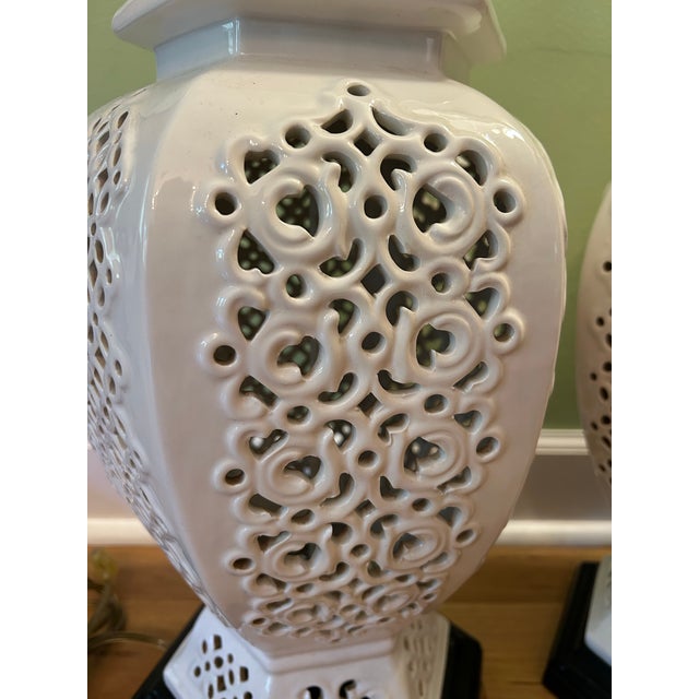 Late 20th Century 1970’s Chinoiserie Pierced Porcelain Blanc De Chine Temple Jar Table Lamps - A Pair For Sale - Image 5 of 12