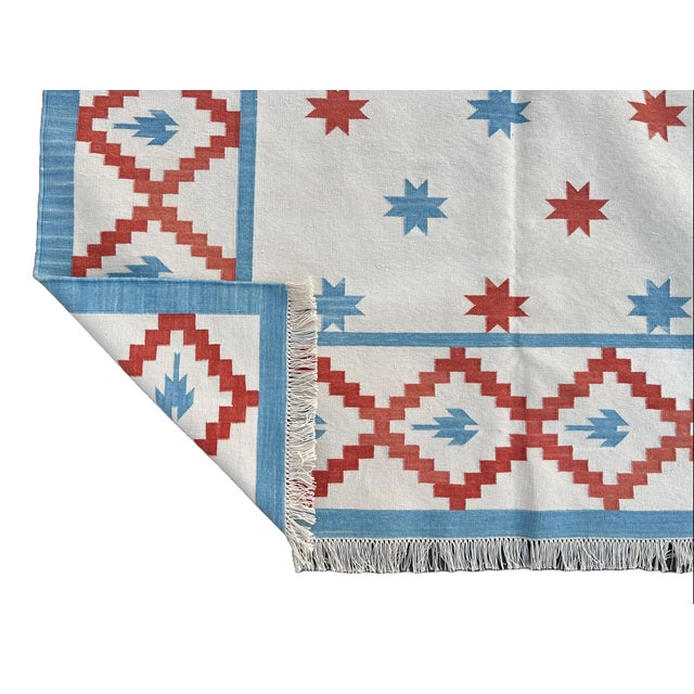 Handmade Cotton Vegetable Dyed Rug, White, Sky Blue and Terracotta Star Dhurrie-4'x6' For Sale - Image 13 of 13