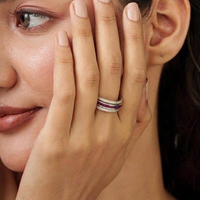 Natural Emerald Ruby Diamond Multi-Stone Spinner Band Ring in 925 Silver, Size 6 For Sale - Image 6 of 13