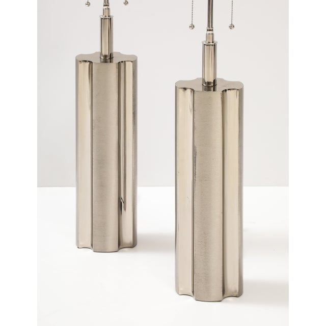 Modernist Polished Chrome lamps by Laurel Lamp Company - a Pair For Sale In New York - Image 6 of 9