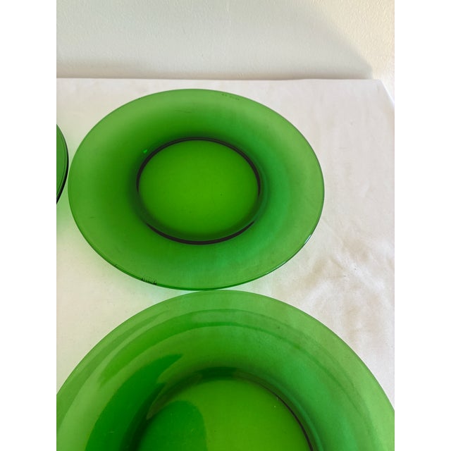 Mid 20th Century Vintage Emerald Green Glass Plates, Vereco France - Set of 4 For Sale - Image 5 of 8