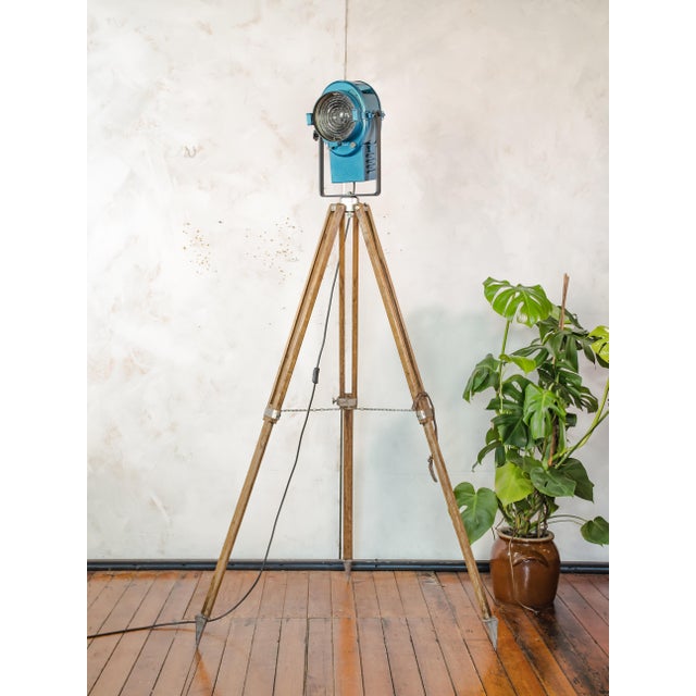 Vintage Industrial Theater Spotlight Floor Lamp from A.E. Cremer, 1950s For Sale - Image 16 of 17